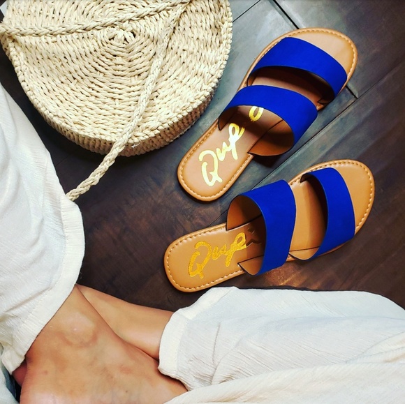 🆕️//The Estrella// cobalt blue strappy sandal - Picture 2 of 5